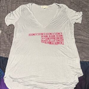 Gray V-Neck Women's Top with Sooners Graphic